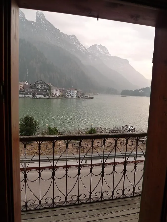Maison Al Lago Alleghe 0*,